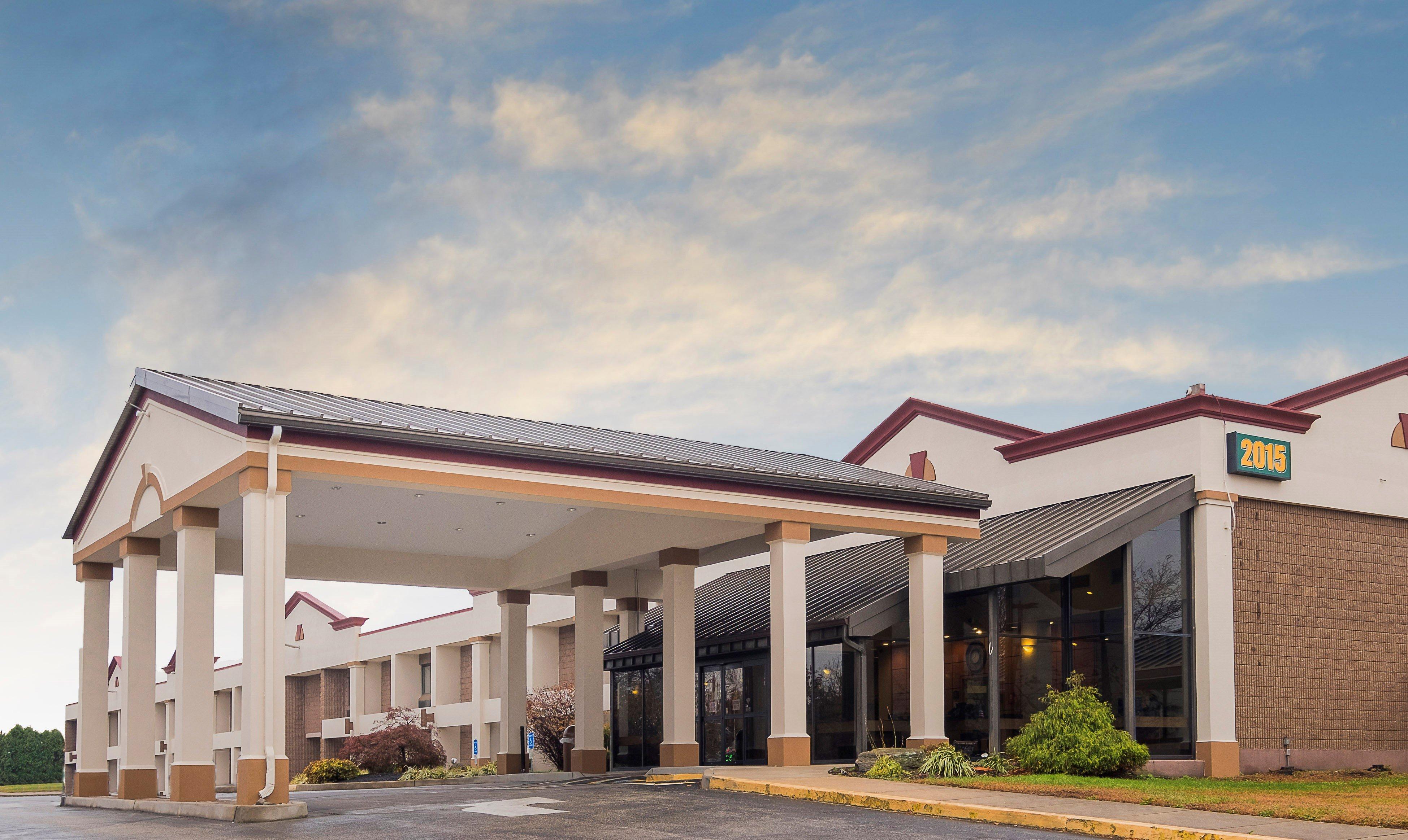 Red Roof Inn & Suites Mt Holly - Mcguire Afb Westampton Exterior foto